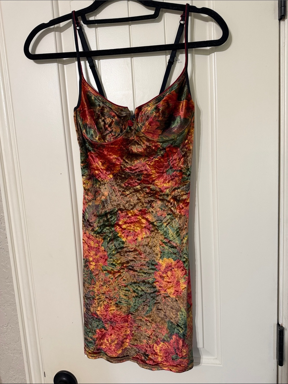 Gold Label Velvet Floral Vintage Victoria’s Secret Slip Dress Size 36